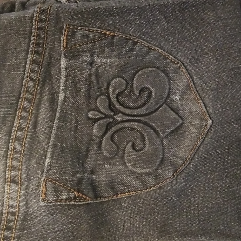 (3 for $50)Dereon Jeans